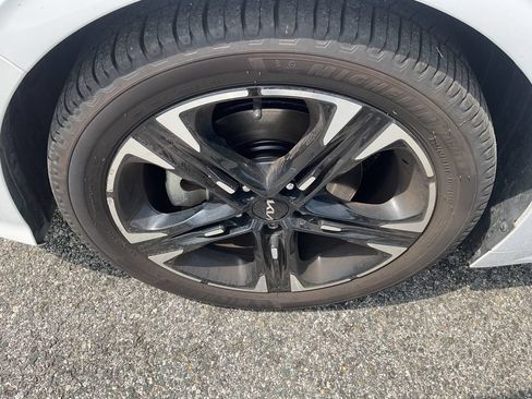 Used 2022 Kia K5 GT-Line w/ GT-Line FWD Premium Package image 5