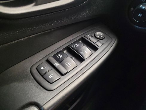 Used 2019 Jeep Cherokee Trailhawk w/ Trailer Tow Group image 27