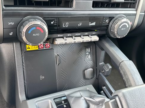 New 2026 Toyota 4Runner TRD Off-Road AWD/4WD image 31