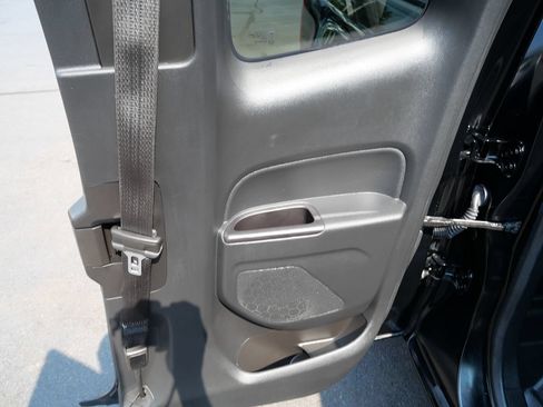 Used 2020 Chevrolet Colorado 2WD Extended Cab image 20