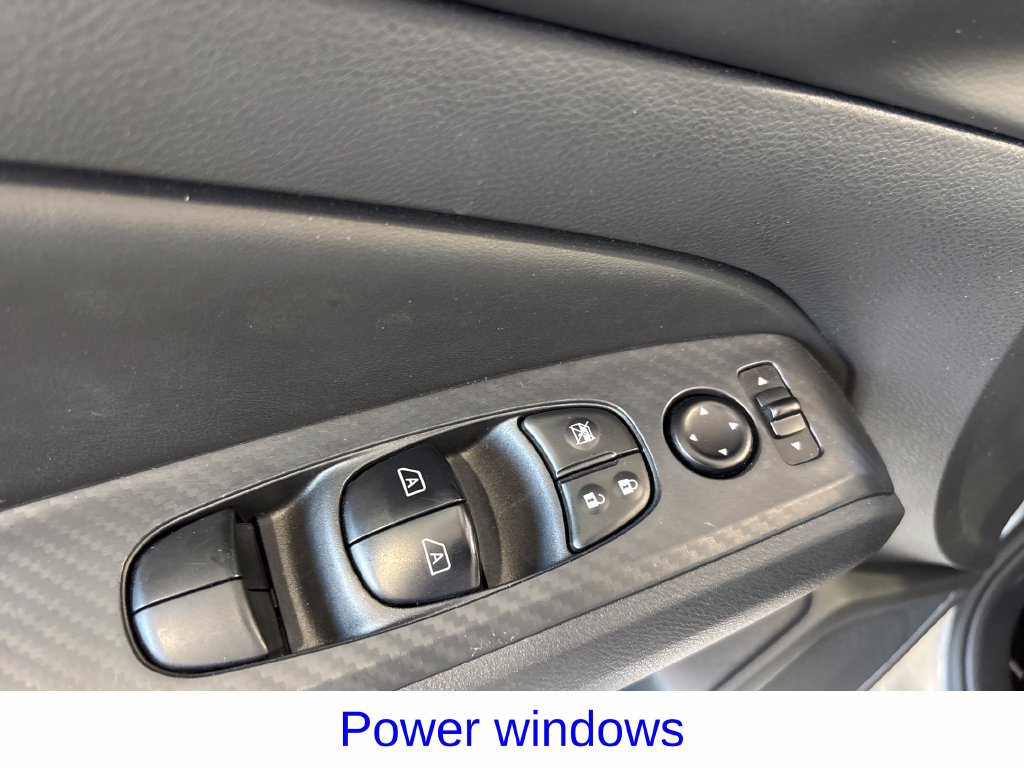Used 2025 Nissan Altima 2.5 SV FWD image 31