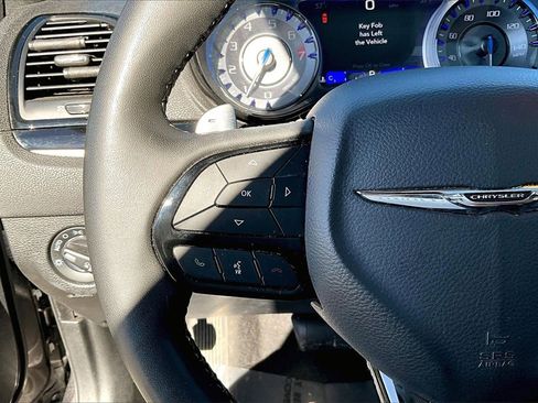 Used 2023 Chrysler 300 S image 17