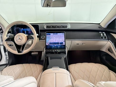 Certified 2022 Mercedes-Benz S 500 4MATIC w/ AMG Line Package image 17