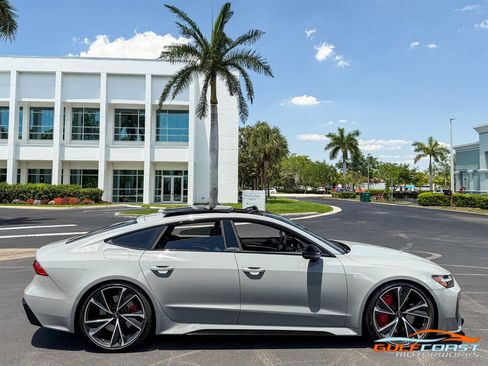 Used 2022 Audi RS 7 Sportback w/ Black Optic Package AWD/4WD image 70