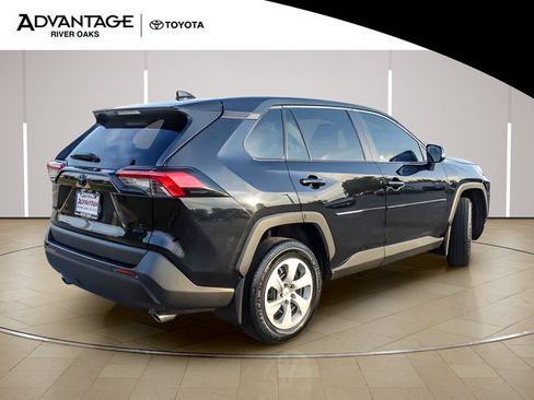 Certified 2024 Toyota RAV4 LE AWD/4WD image 8