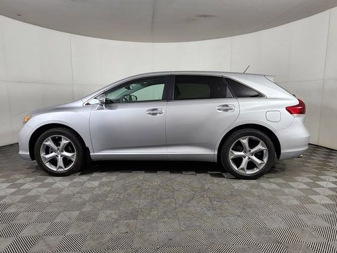 Used 2013 Toyota Venza XLE w/ XLE Premium Pkg AWD/4WD image 4
