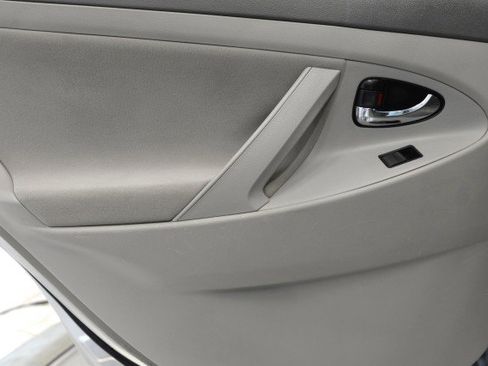 Used 2007 Toyota Camry LE image 30