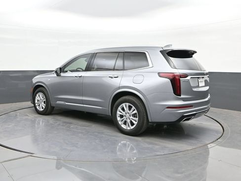 Used 2025 Cadillac XT6 Luxury FWD image 5