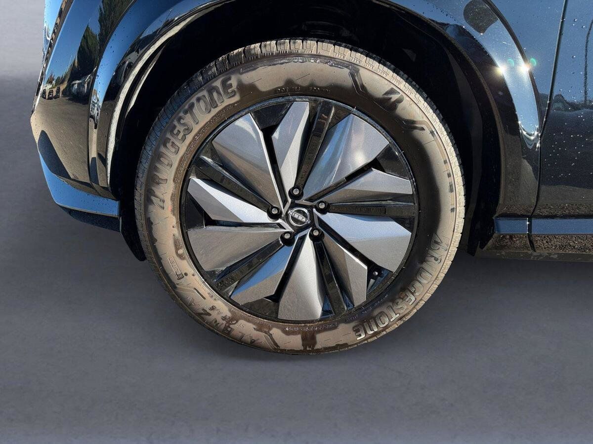 Used 2024 Nissan Ariya AWD image 14