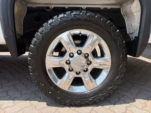 Used 2020 GMC Sierra 2500 4x4 Crew Cab image 18