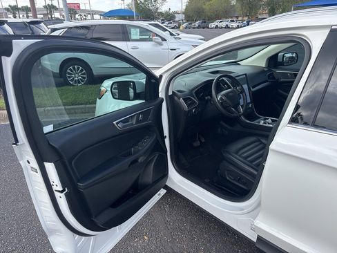 Used 2022 Ford Edge SEL w/ Convenience Package image 10