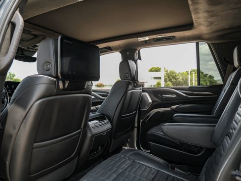 Used 2023 Cadillac Escalade Sport Platinum AWD/4WD image 84