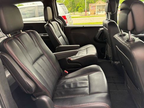 Used 2019 Dodge Grand Caravan GT FWD image 27