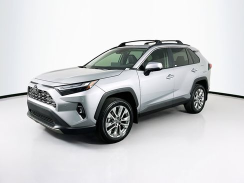 Used 2025 Toyota RAV4 Limited image 3