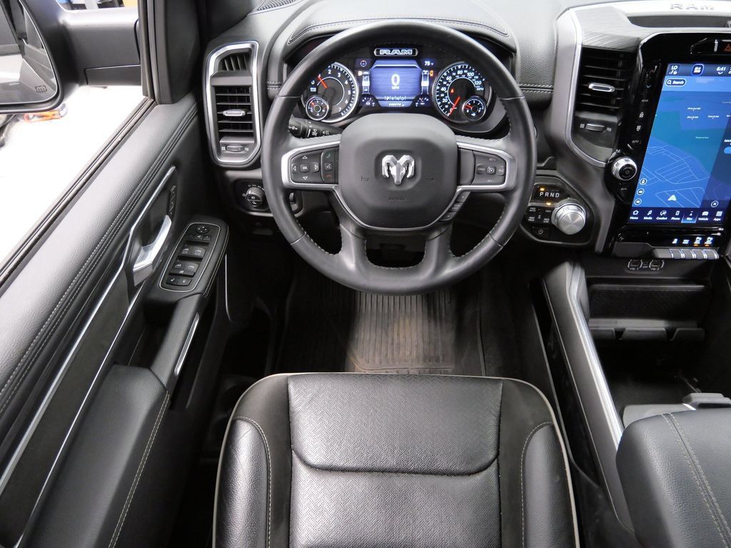 Used 2023 RAM 1500 Laramie AWD/4WD image 17