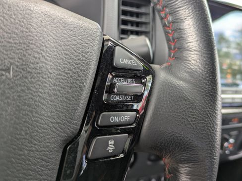 Used 2022 Nissan Frontier PRO-4X AWD/4WD image 27