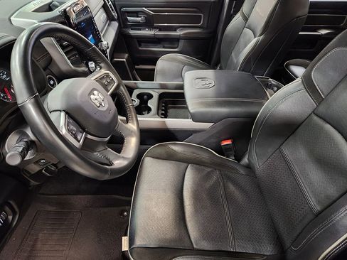 Used 2024 RAM 2500 Laramie w/ Night Edition image 32