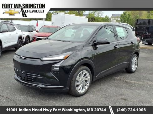 New 2027 Chevrolet Bolt LT w/ Comfort Package FWD image 4