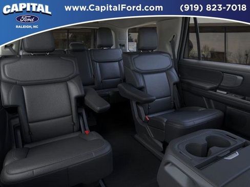 New 2025 Ford Expedition Platinum w/ Driver's Package image 11
