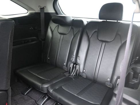 Used 2025 Kia Sorento S w/ Panoramic Sunroof Package FWD image 29