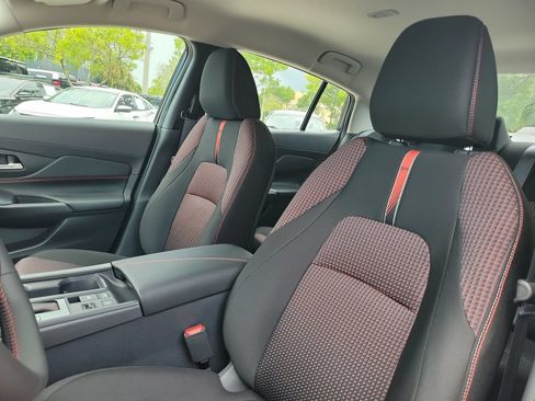 New 2027 Nissan Sentra SR w/ Floor Mat Package FWD image 24