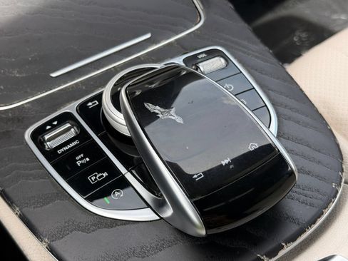 Used 2019 Mercedes-Benz E 300 image 23