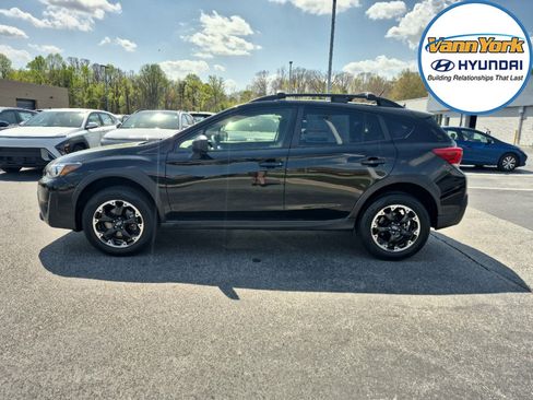 Used 2023 Subaru Crosstrek 2.0i image 6
