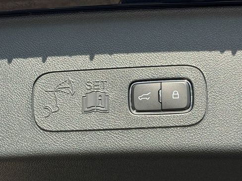 New 2026 Lincoln Aviator Reserve AWD/4WD image 13