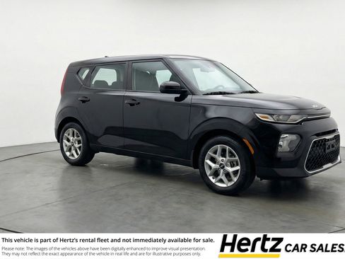 Used 2025 Kia Soul LX w/ LX Technology Package image 1