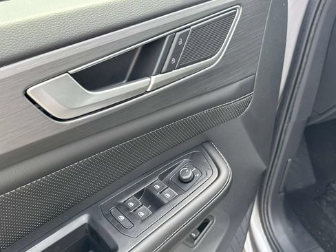 New 2026 Volkswagen Atlas Cross Sport SE AWD/4WD image 13
