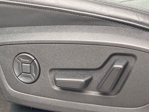 Used 2025 Audi Q3 2.0T Premium AWD/4WD image 12