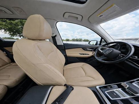 Used 2020 Audi Q7 3.0T Premium Plus AWD/4WD image 9