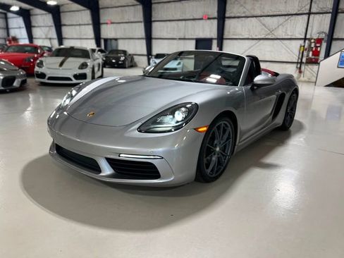 Used 2017 Porsche 718 Boxster RWD image 89