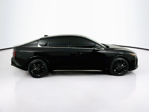 Used 2025 Kia K4 GT-Line w/ GT-Line Premium Package FWD image 10