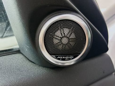 Used 2025 Land Rover Range Rover Evoque S image 21