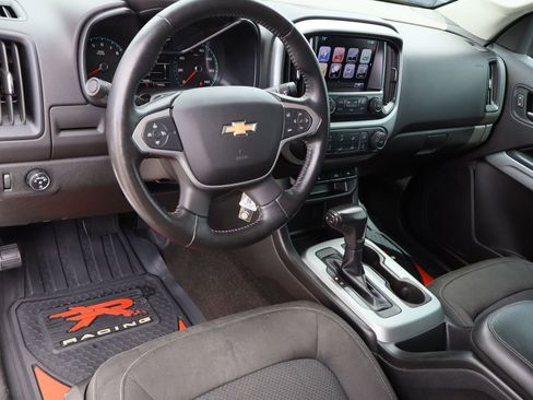 Used 2018 Chevrolet Colorado LT w/ Redline Special Edition image 11