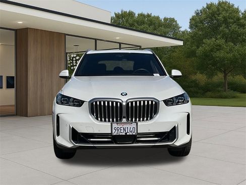 Used 2025 BMW X5 sDrive40i image 3