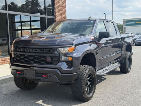 Used 2022 Chevrolet Silverado 1500 Custom Trail Boss AWD/4WD image 1