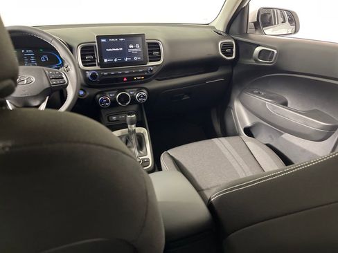 New 2026 Hyundai Venue SEL image 17