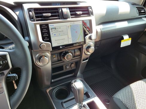 Used 2023 Toyota 4Runner SR5 AWD/4WD image 30