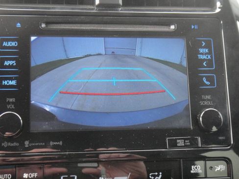 Used 2017 Toyota Prius Four Touring image 31