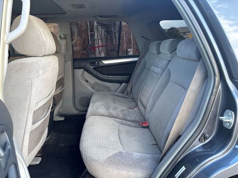 Used 2004 Toyota 4Runner SR5 image 17