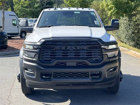 New 2026 RAM 5500 Tradesman image 14