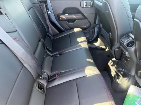 New 2026 Jeep Gladiator Rubicon image 11