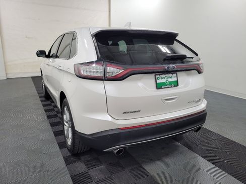 Used 2017 Ford Edge Titanium FWD image 5