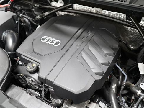 Used 2023 Audi Q5 2.0T Premium Plus w/ Premium Plus Package AWD/4WD image 32