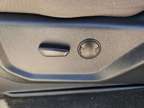 Used 2022 Ford F250 XLT w/ XLT Value Package image 13