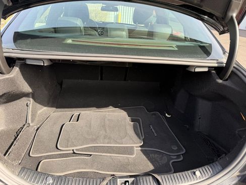 Used 2018 Mercedes-Benz C 300 Sedan image 6