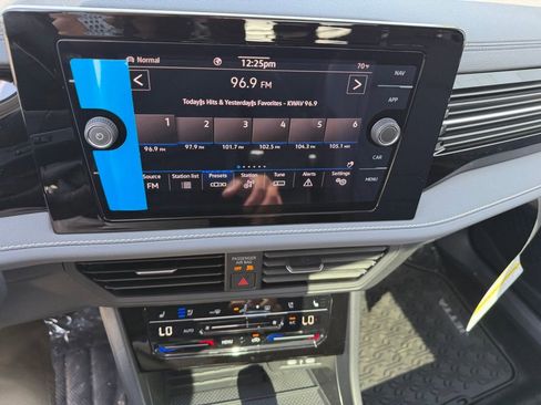 New 2026 Volkswagen Jetta SEL FWD image 22