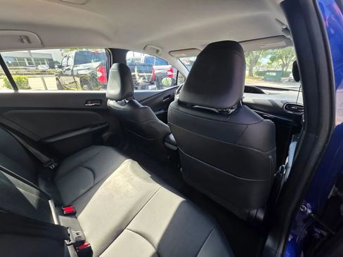 Used 2016 Toyota Prius Four Touring FWD image 17
